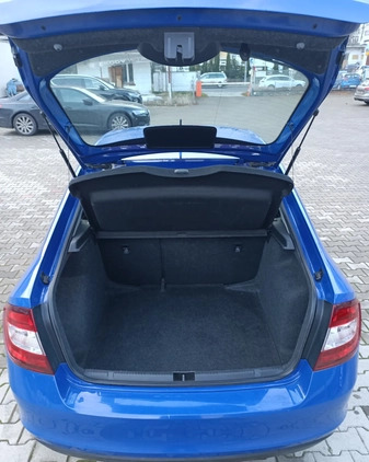 Skoda RAPID cena 31400 przebieg: 121000, rok produkcji 2018 z Wrocław małe 92